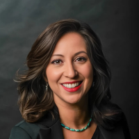 Andrea Romero Headshot
