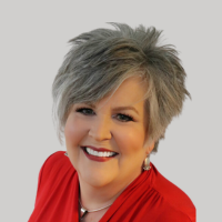 Headshot of Dr. Dawn Bratsch-Prince